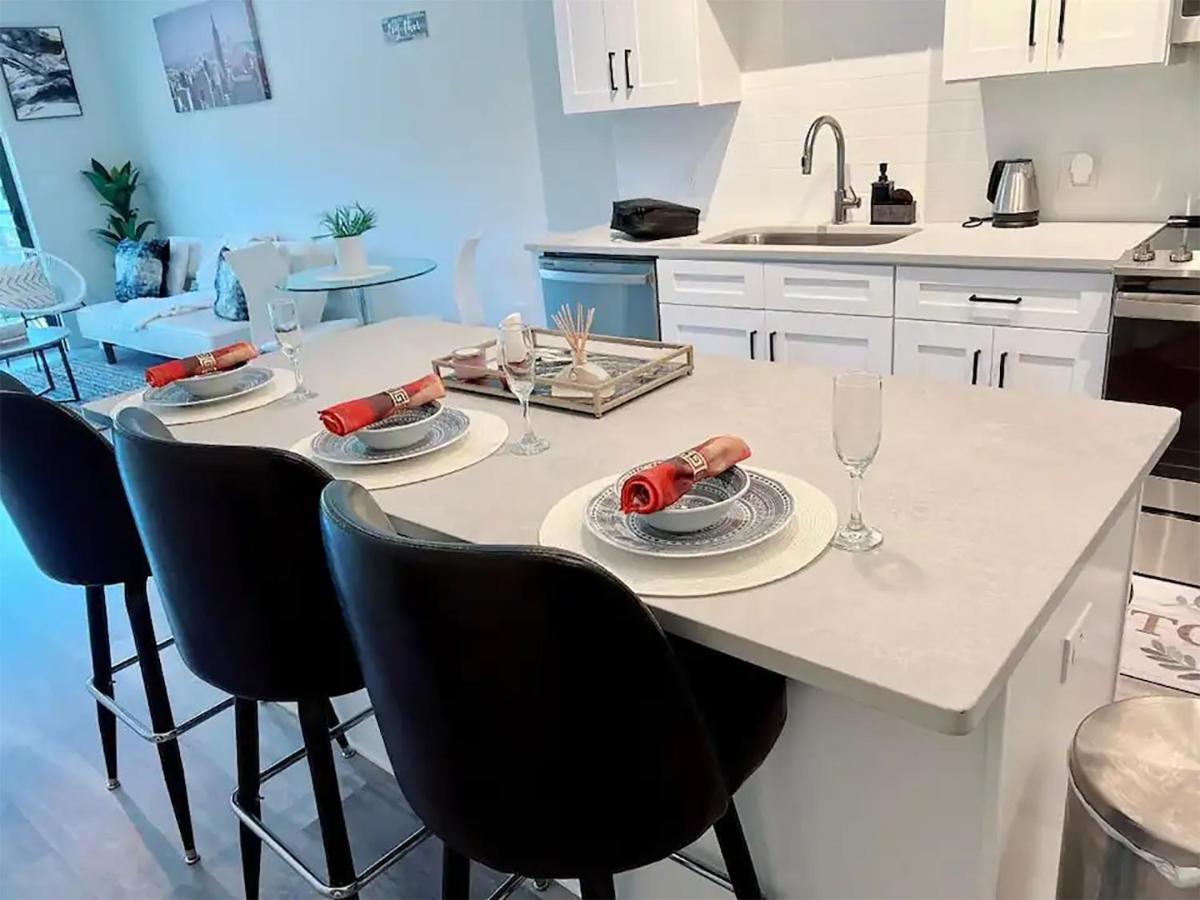Lux Property Great For 1 To 8 Guests-Family Trip ,5Beds 2Rooms Staycation With Gym And Ev, Proximity To Downtown And Beaches West Palm Beach Eksteriør billede